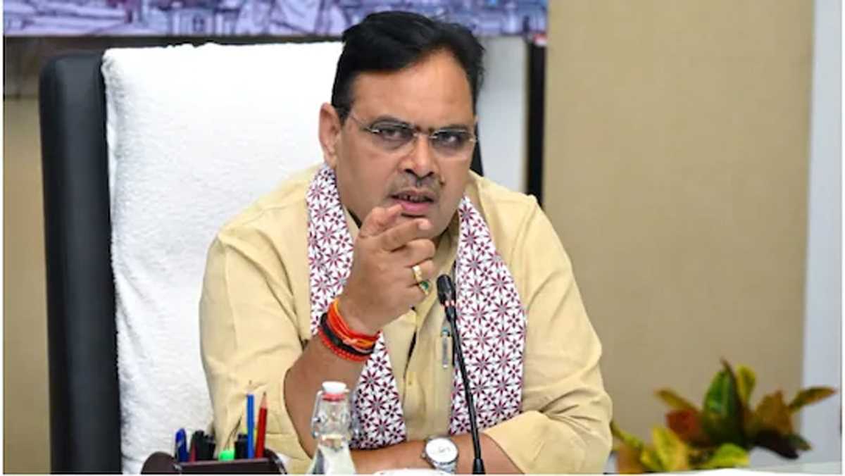 राजस्थान : सीकर में पुलिया से टकराई बस, 12 लोगों की मौत, सीएम ने दुख जताया